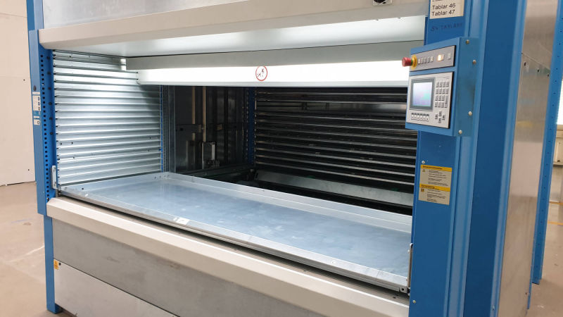 Kardex Lagerlift Typ Shuttle XP 500-2450-864-2