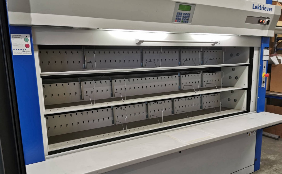 gut erhaltenes Kardex Umlaufregal Paternoster Typ 120 NT